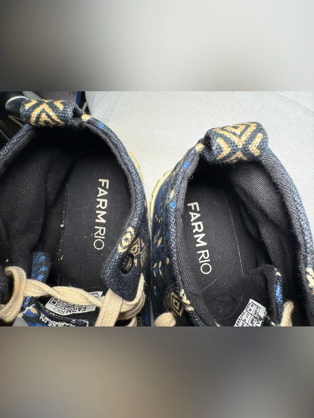 FARM Rio Black Macaw Forest Flatform High Top Platform Statement Sneakers Sz 8.5